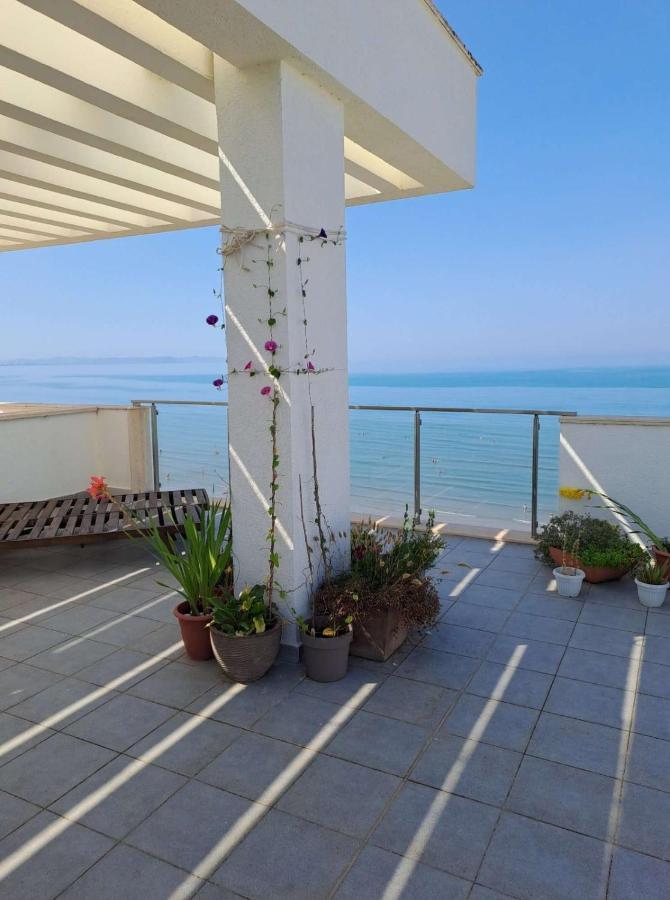 Claudine Apartment Durrës Exterior foto